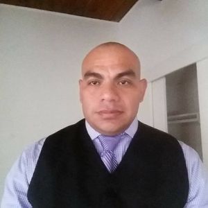 Meet your Posher, Moises